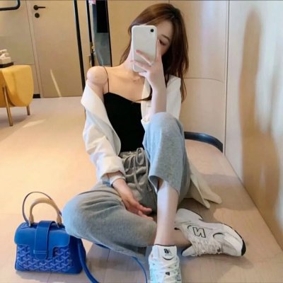濶少艳福
